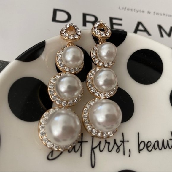 💕Last One Faux Pearl Elegant Drop Earrings - Picture 3 of 4